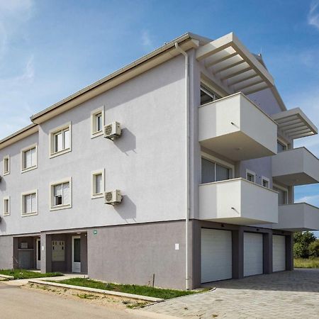Ferienwohnung Lana Luxe Pula Exterior foto